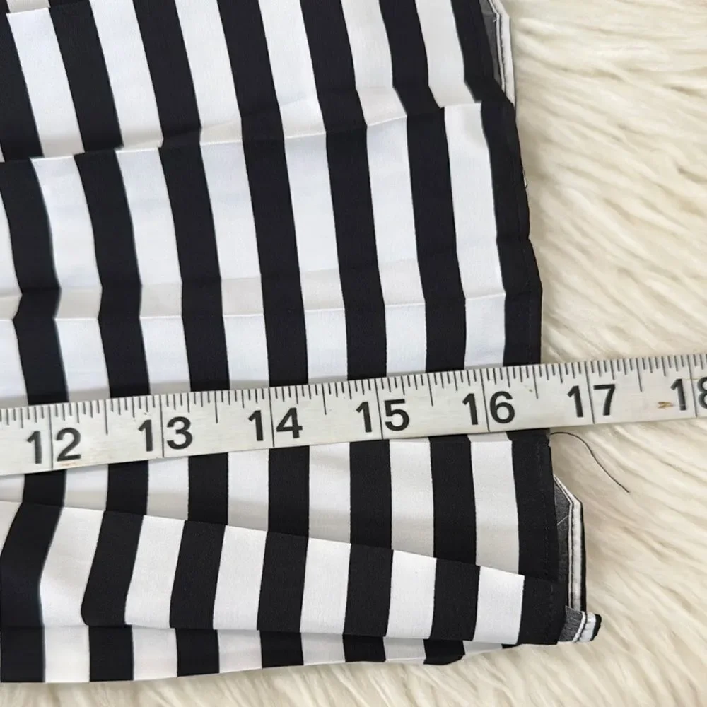 Candie’s Striped Black and White Mini Skirt Size M